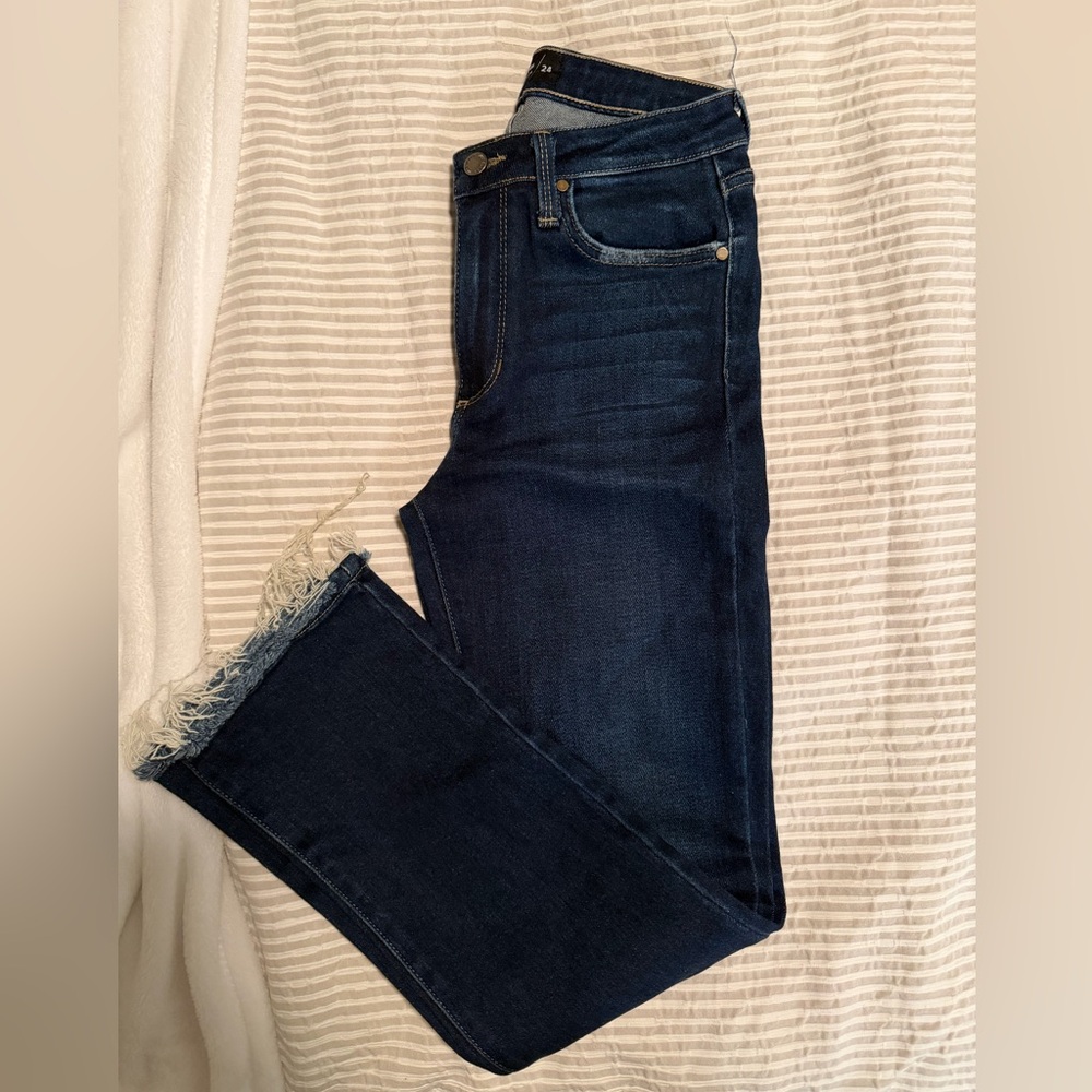 Just Black Navy Cropped Jeans with Frayed Hem